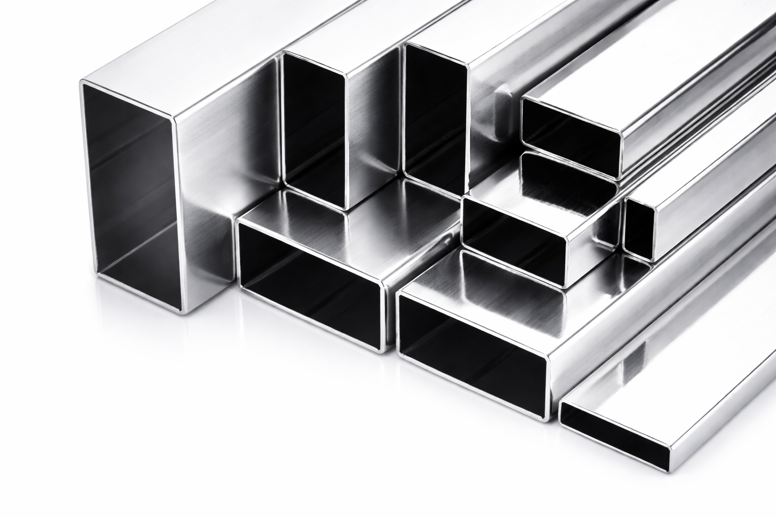 TUBO RETANGULAR INOX 304 A-554 1,50MM ESP 100MM X 50MM POLIDO EXTERNO